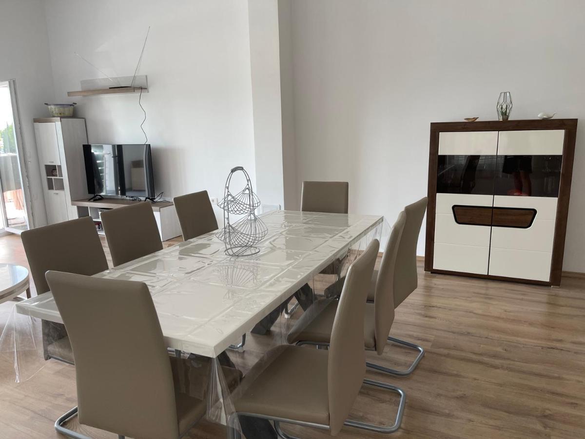 Апартаменты Apartmaji Meduza 2 Изола Экстерьер фото