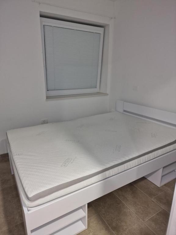Апартаменты Apartmaji Meduza 2 Изола Экстерьер фото
